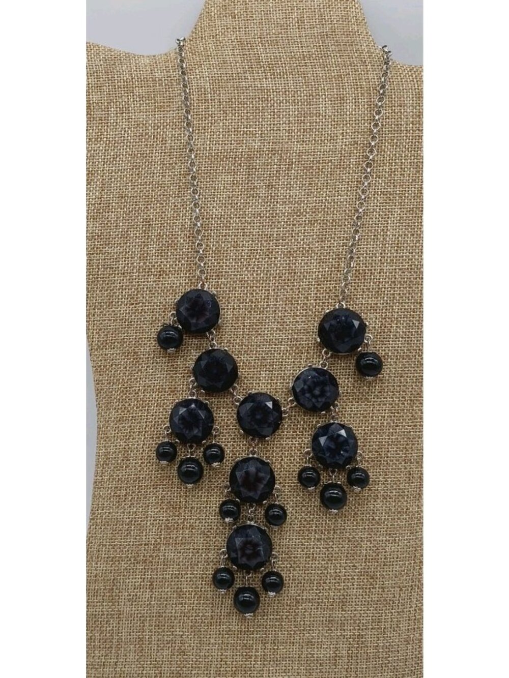 NY Dogecagon Black Bead Necklace Circle Bib Statement Silver Tone Chain